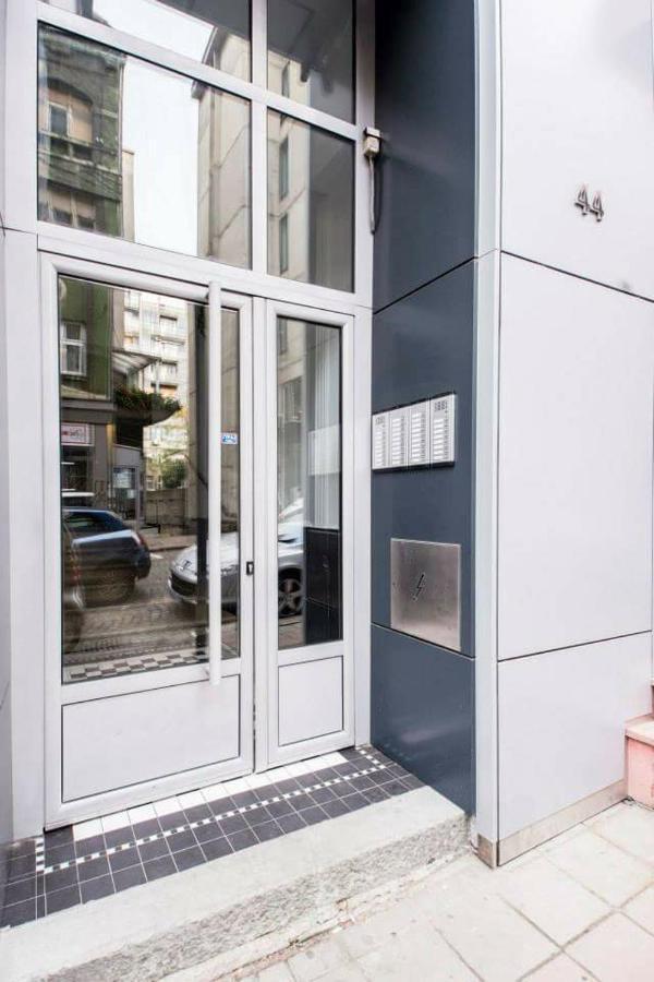 Studio Apartman Kocka Belgrado Exterior foto