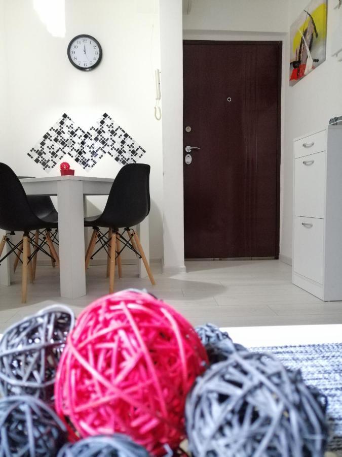 Studio Apartman Kocka Belgrado Exterior foto