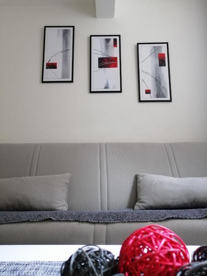Studio Apartman Kocka Belgrado Exterior foto